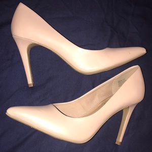 Nude high heel on sale !!’